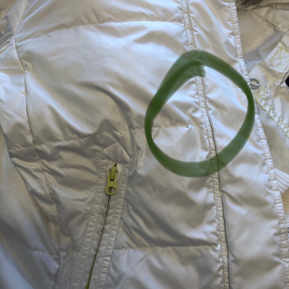 GAP Puffer Jacket with Faux Fur Lined Removable Hood. Great Jacket! - Picture 9 of 9